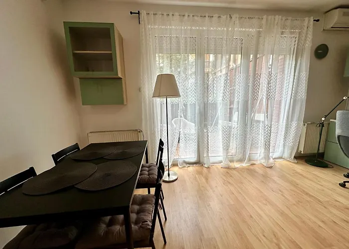 S3 Residences Ilka Serviced Cozy *